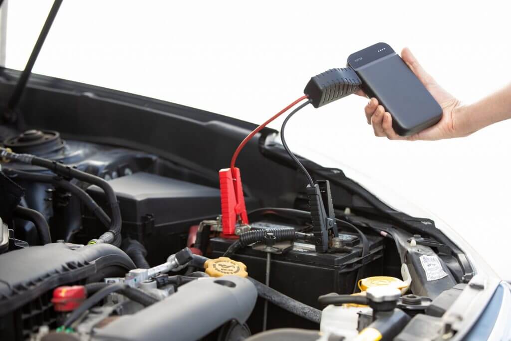 kich binh ac quy o to tai hue