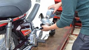 xe moi di bao nhieu km thi thay nhot