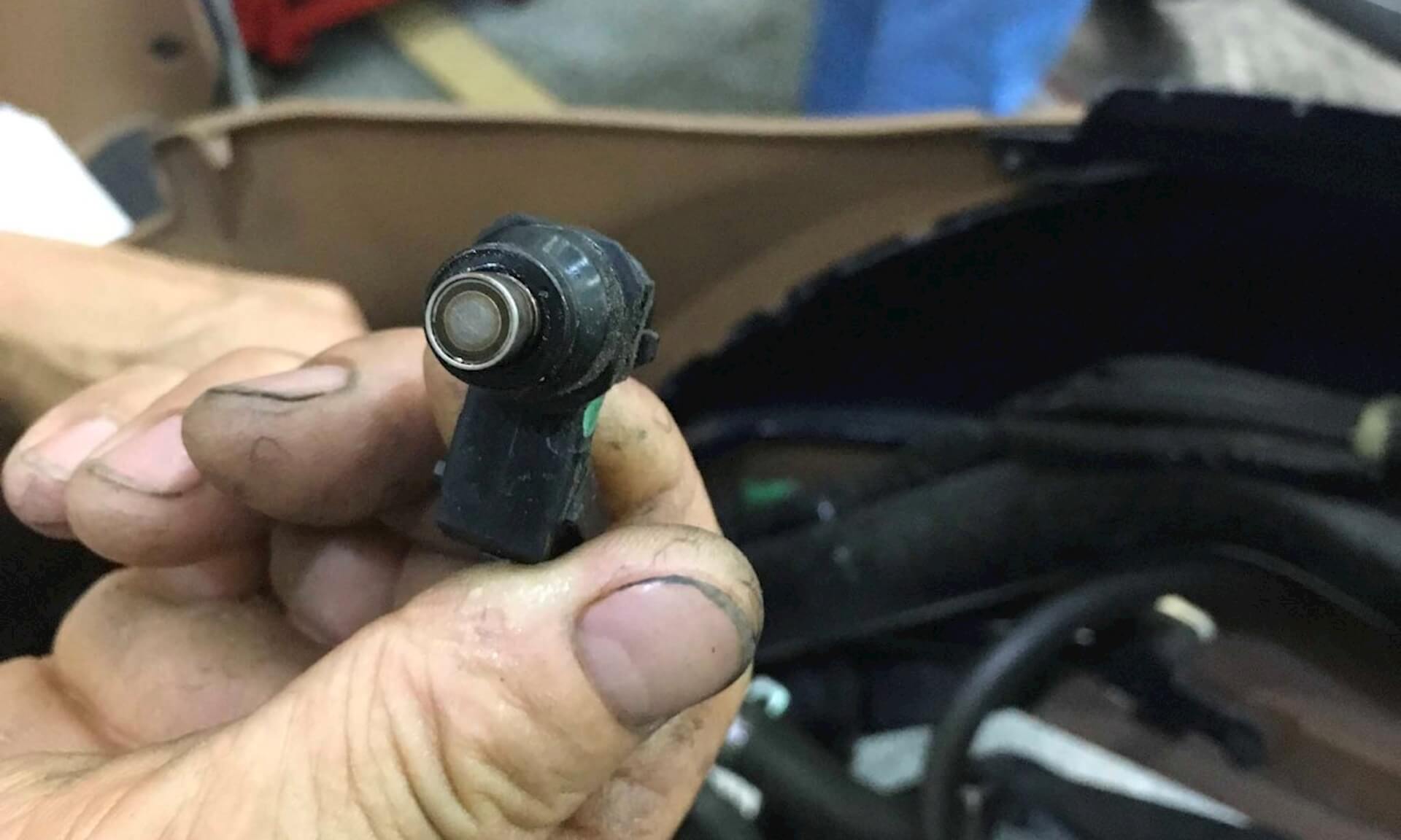 ve sinh kim phun buong dot