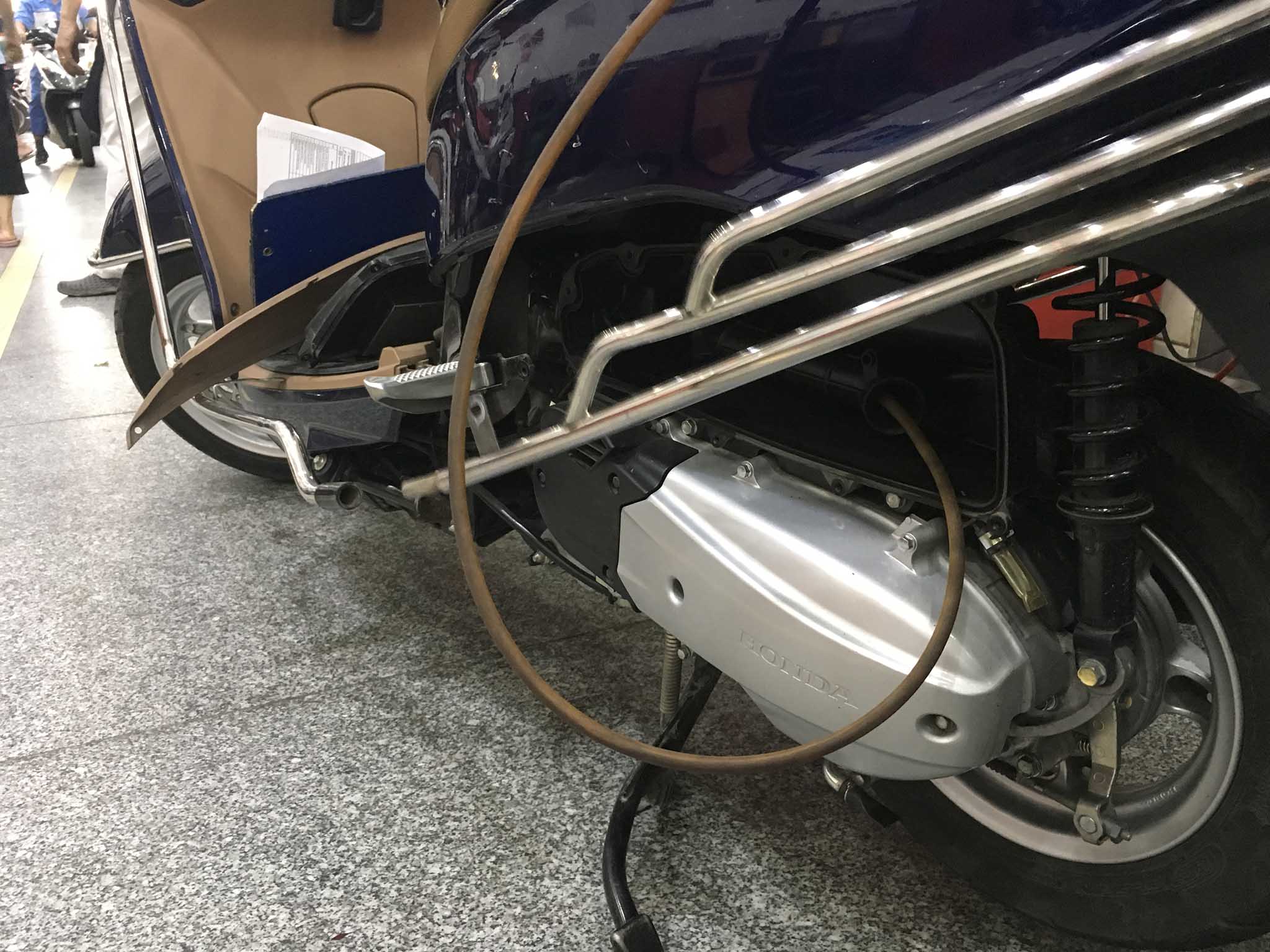 ve sinh kim phun buong dot