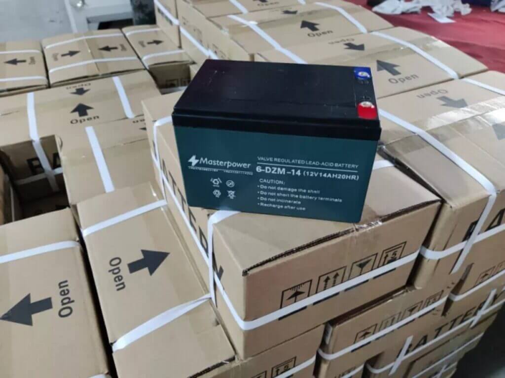 axit cham binh ac quy la axit gi
