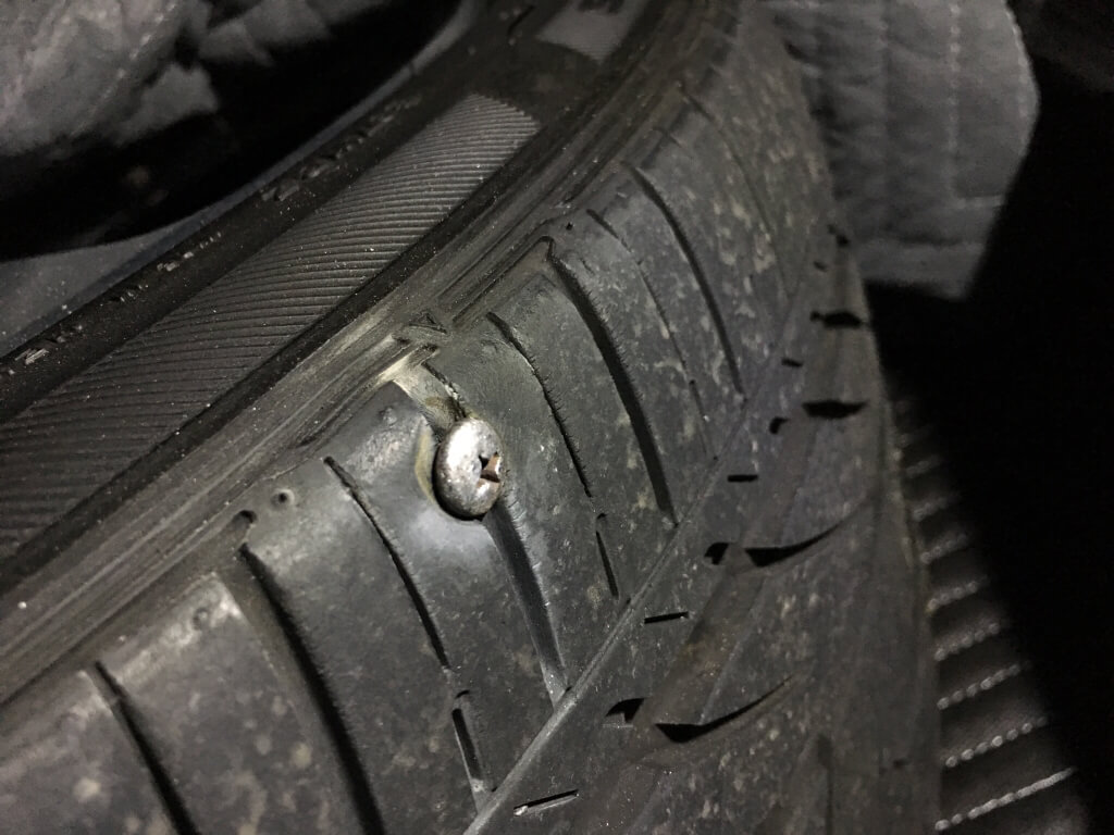 cach thay lop xe o to